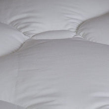 eLuxurySupply Five Star Mattress Pad with Fitted Skirt - Hypoallergenic Mattress Cover Made in the USA, Queen